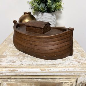 🔴 Noah’s Ark Decor